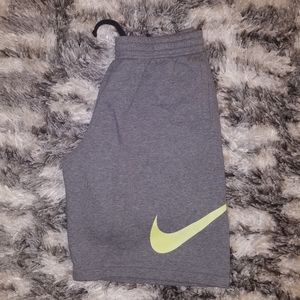 XXL Nike Shorts!
